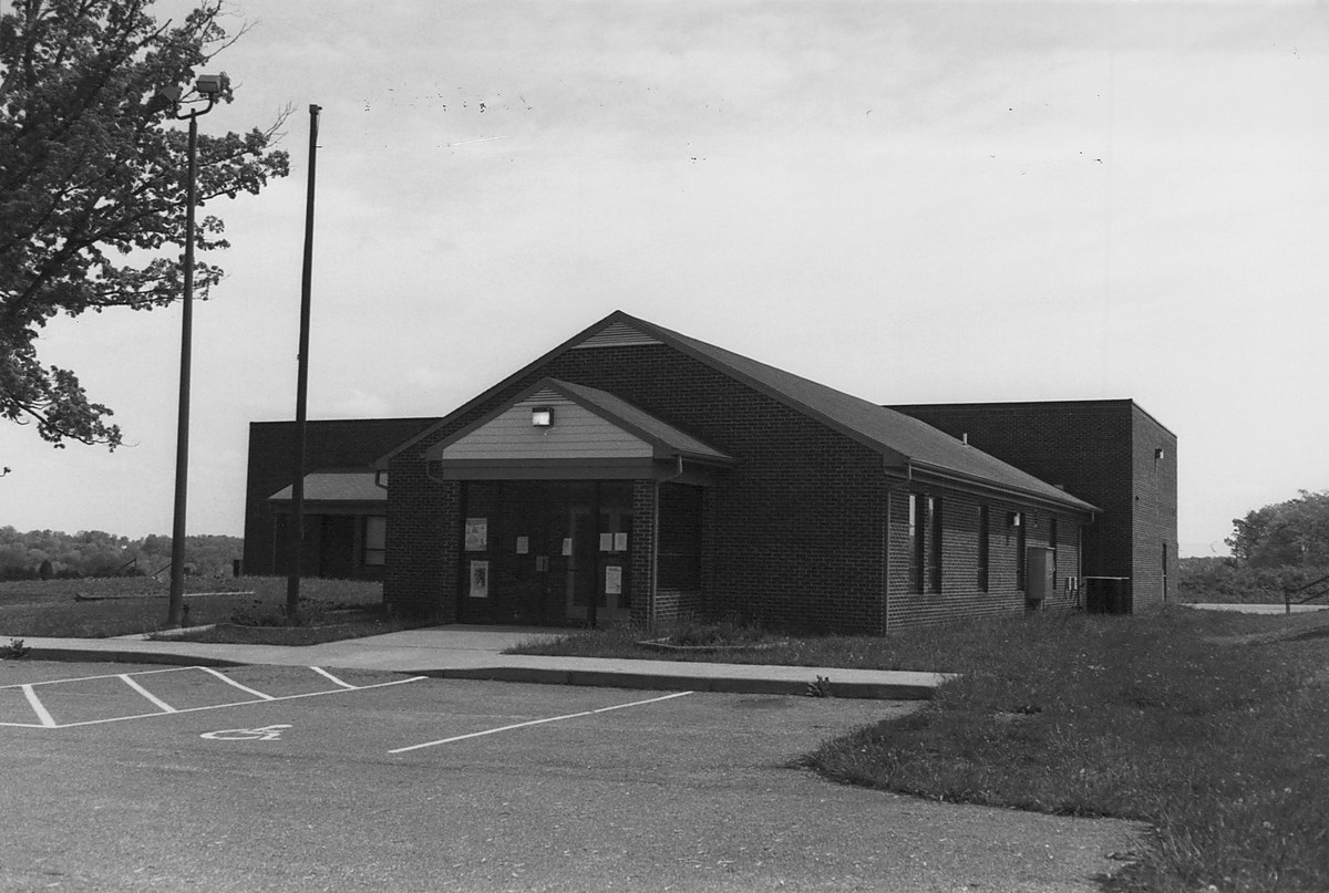 Photo 0008 - Front
