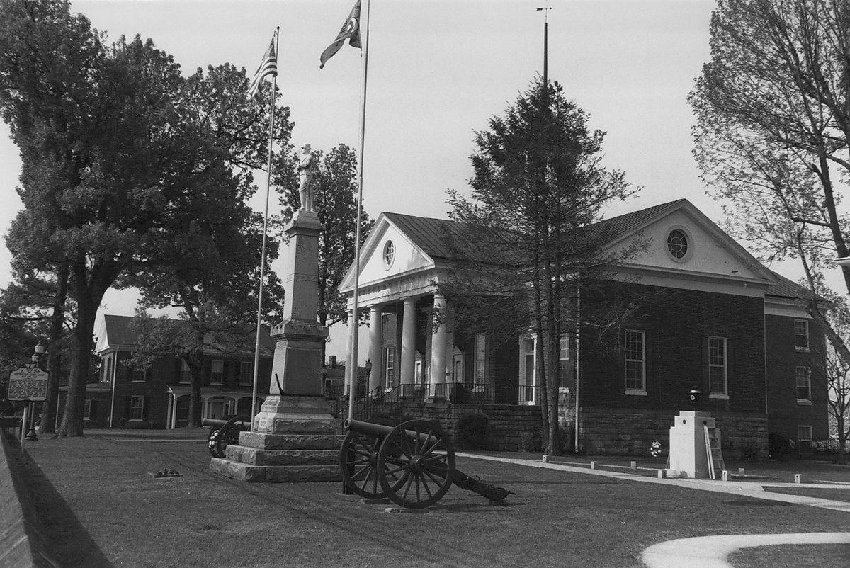 Photo 0021 - Front