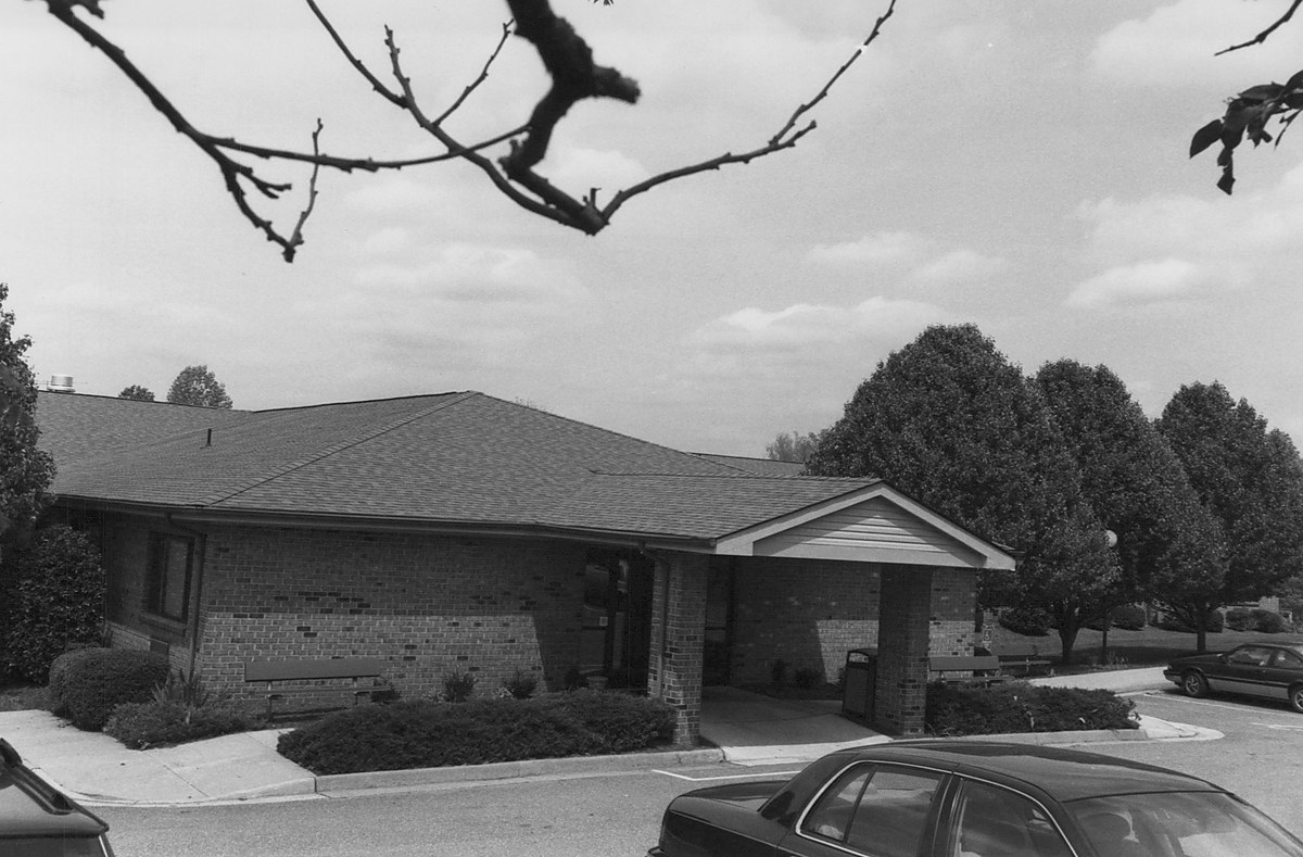 Photo 0029 - Front