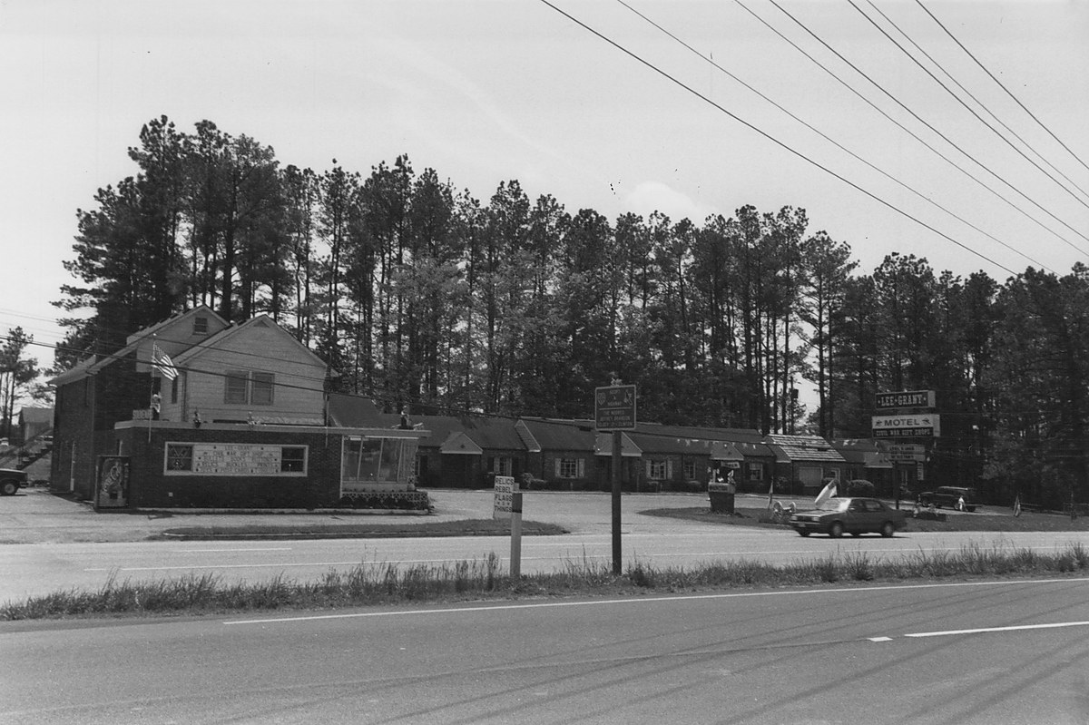 Photo 0041 - Front
