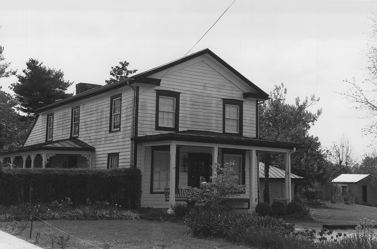 Photo 0052 - Front