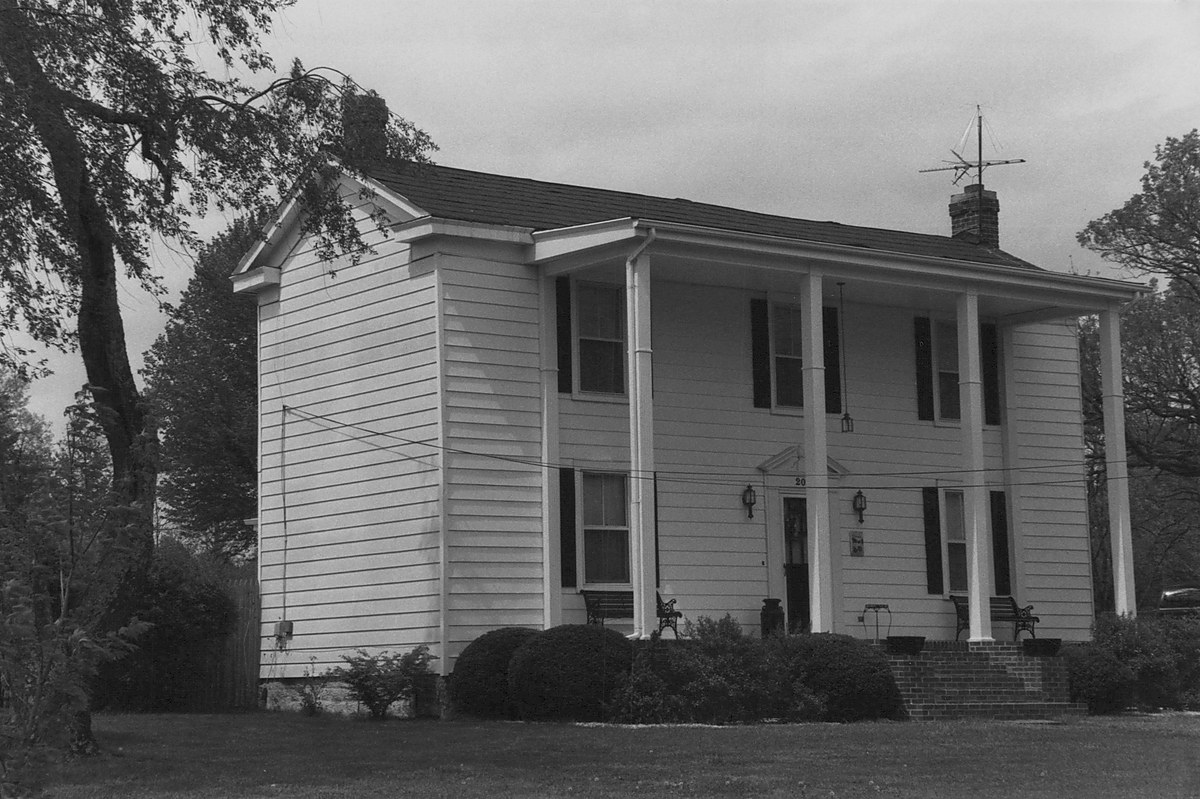 Photo 0070 - Front