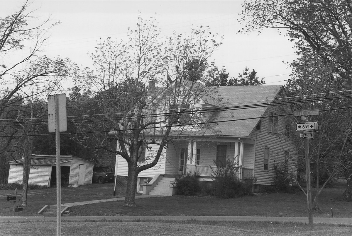 Photo 0073 - Front