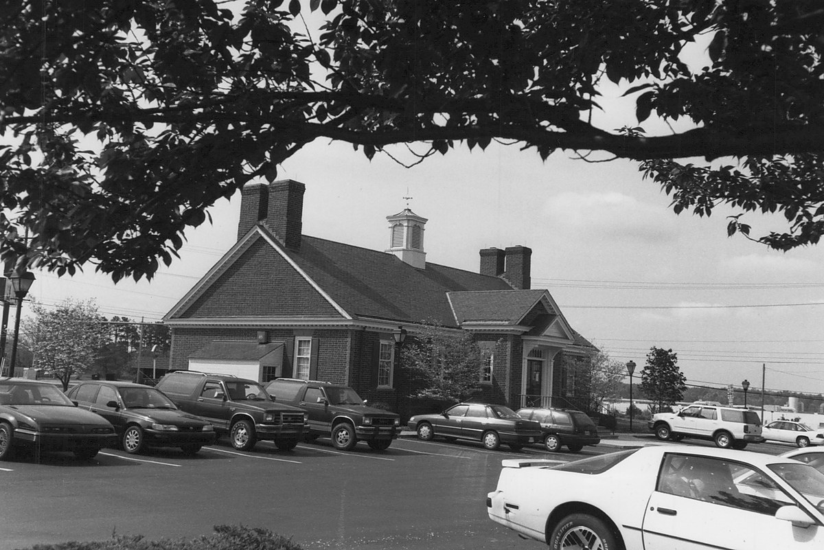 Photo 0102 - Front